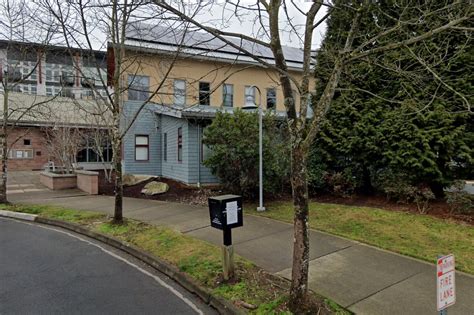 Woodinville Passport Office in Woodinville, WA .
